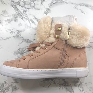 GBG Guess “Gabbi” Light Pink Fabric